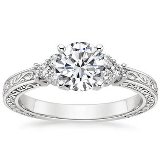 Engagement rings with vintage style