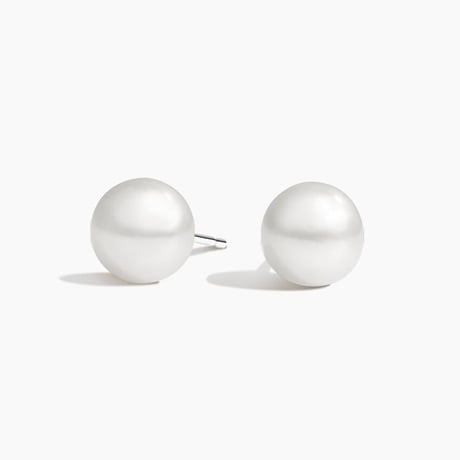 Premium Akoya Cultured Pearl Stud Earrings (7mm) in 18K White Gold