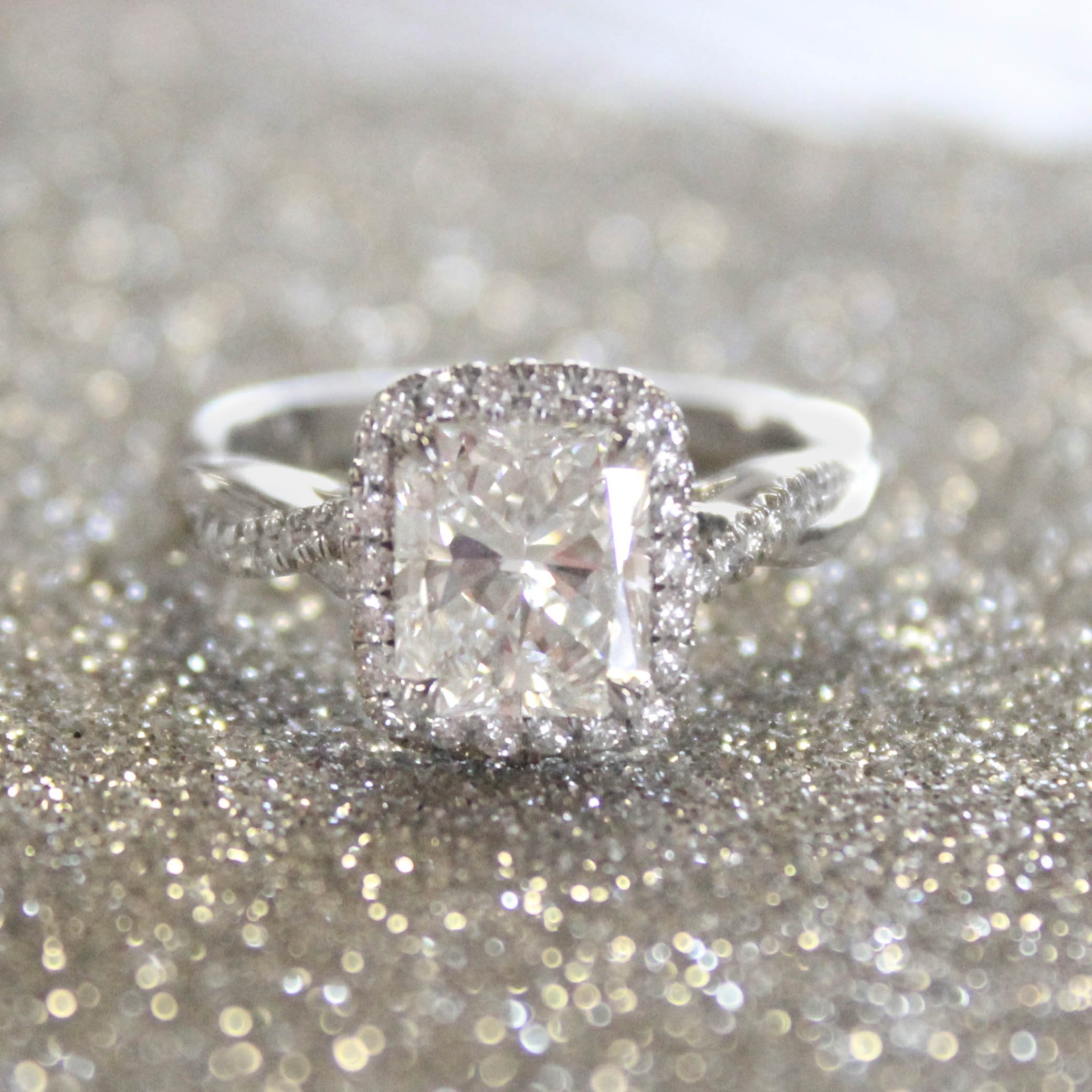 The 8 Most Beautiful Radiant Cut Engagement Rings ...