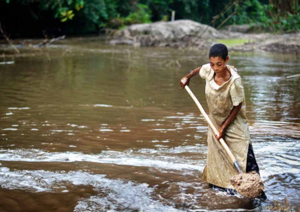 woman-in-water