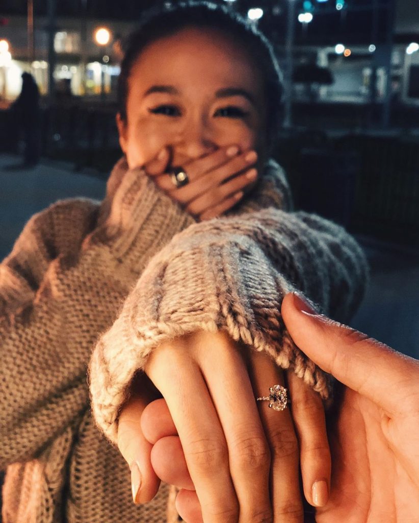 How To Take The Perfect Engagement Ring Selfie Laptrinhx News