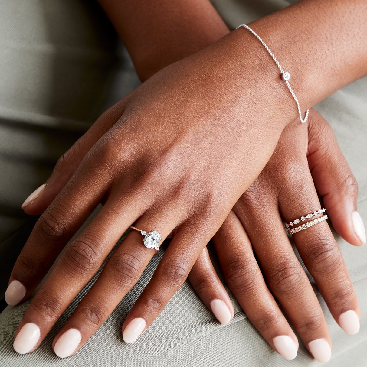 5 Gorgeous Single Prong Rings for Modern Brides - Brilliant Earth Blog