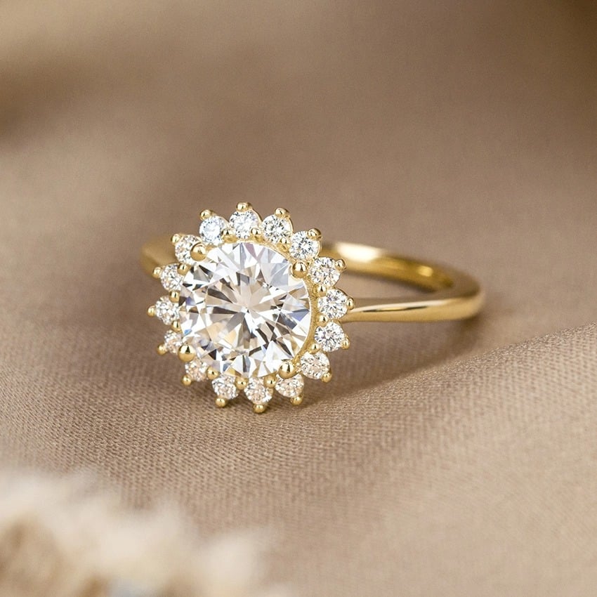 Hidden Halo vs. Halo Rings