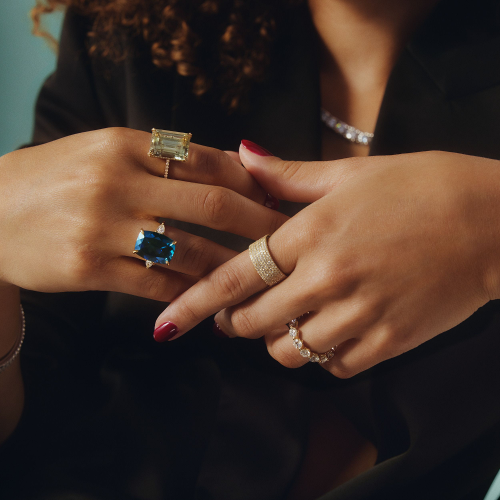 How to Wear a Cocktail Ring