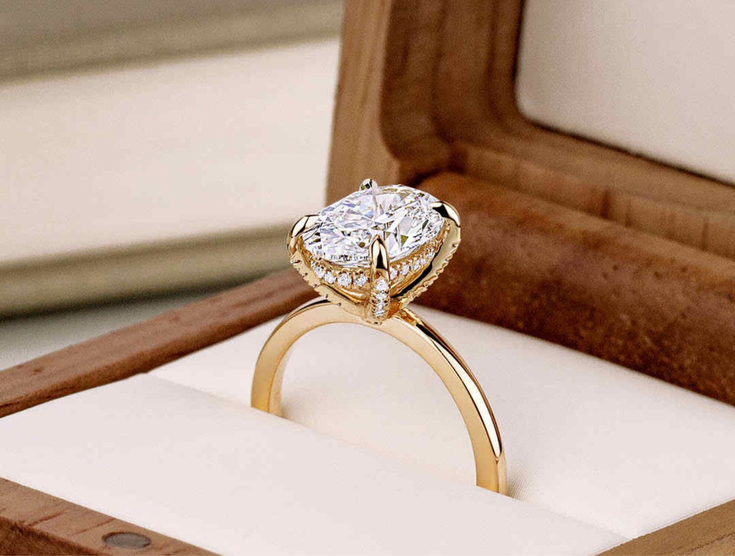 How to Buy an Engagement Ring in 5 Simple Steps