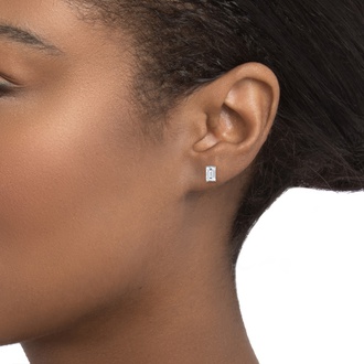 Four-prong Emerald Diamond Stud Earrings in 18K White Gold