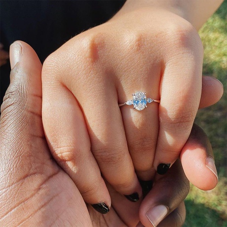 brilliant earth oval diamond ring