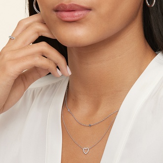 Pavé Diamond Heart Pendant