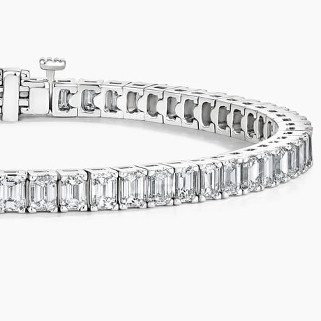 Emerald cut diamond hot sale tennis bracelet