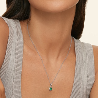Emerald Twist Necklace