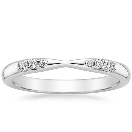 tapered engagement ring with wedding band