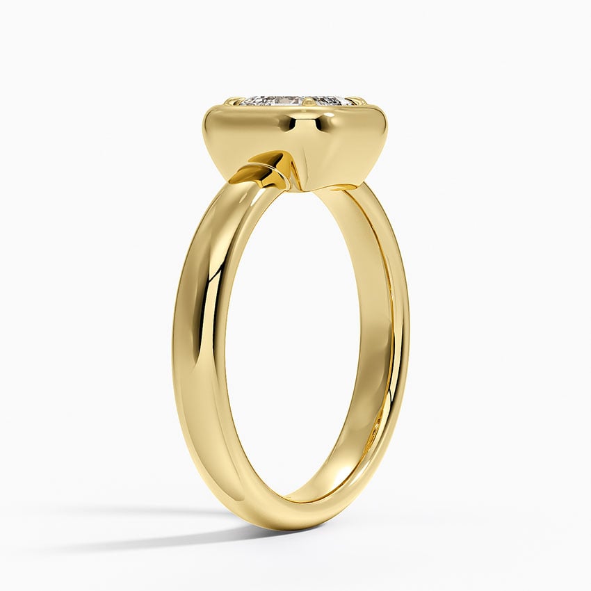 Andrea Bezel Prong Ring