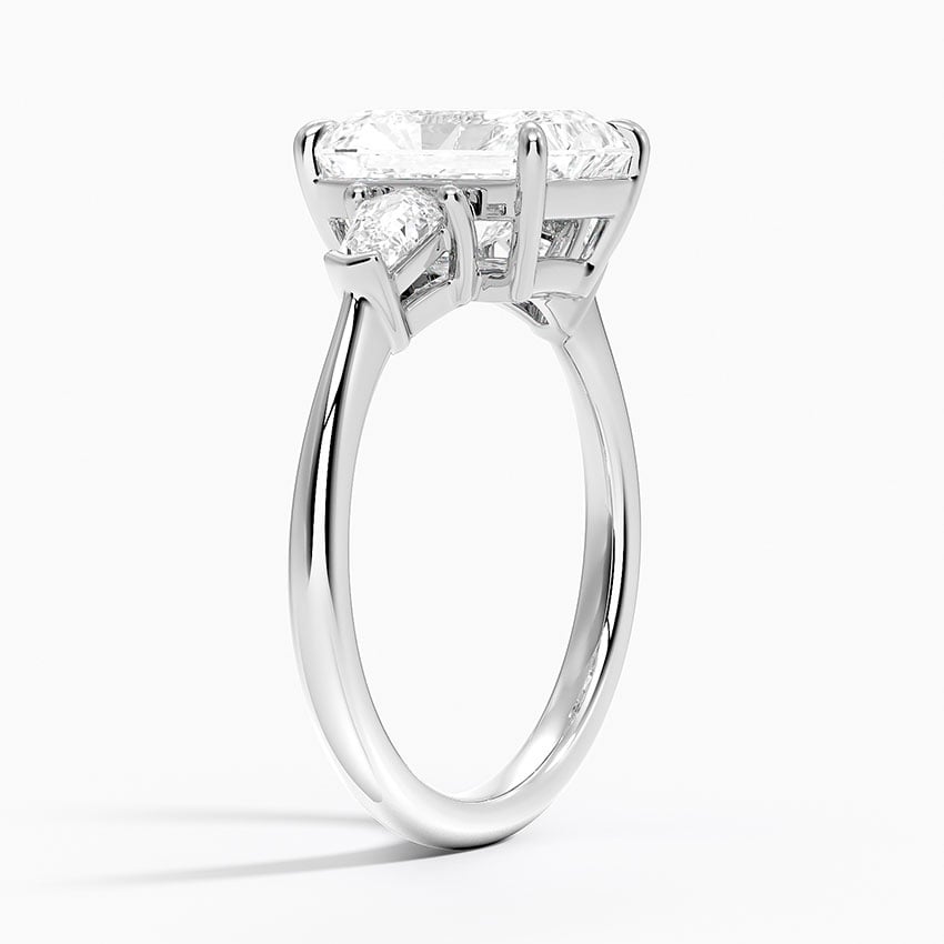 Shield Cut Three Stone Diamond Ring (1/4 ct. tw.)