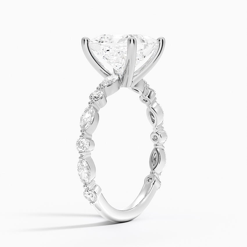 Alternating Marquise and Round Diamond Setting