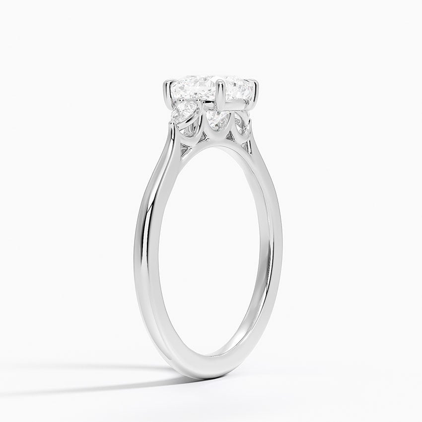 Pear Three Stone Setting