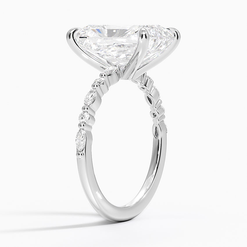 18K White Gold Delicate Versailles Diamond Ring