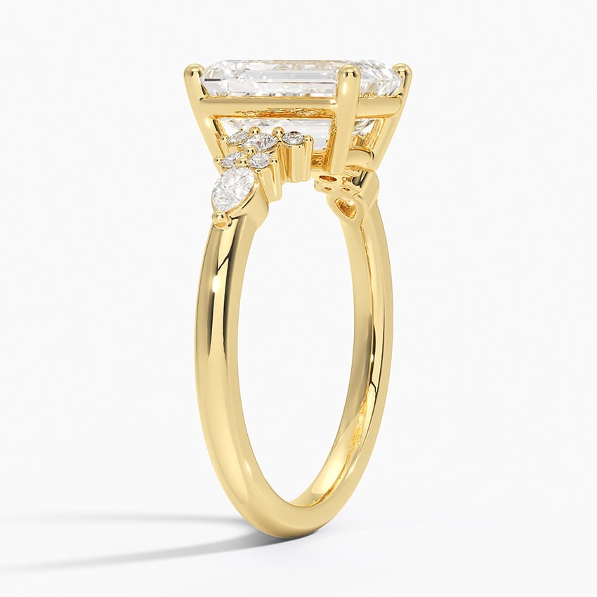 Pear and Round Diamond Engagement Ring Setting