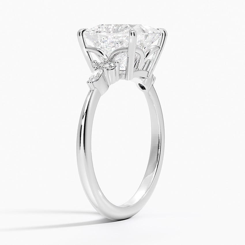 18K White Gold Nadia Diamond Ring