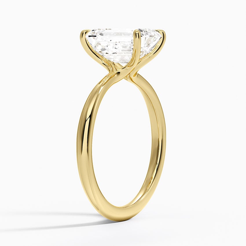 2mm solitaire Engagement Ring - Freesia