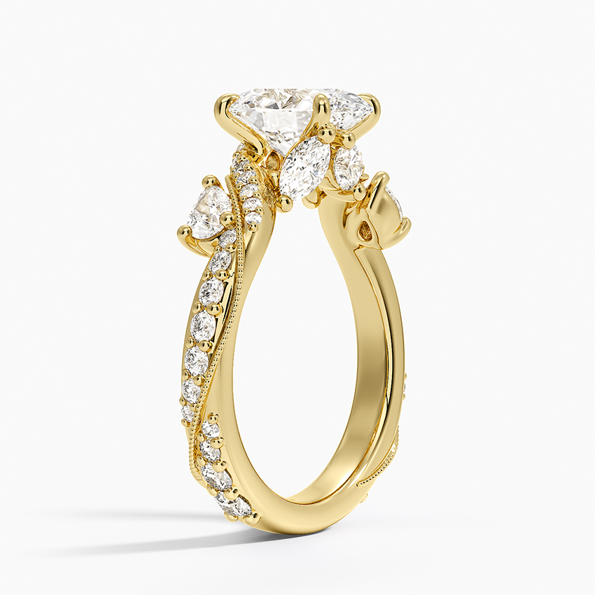 Grand Camellia Diamond Ring in 18K Yellow Gold