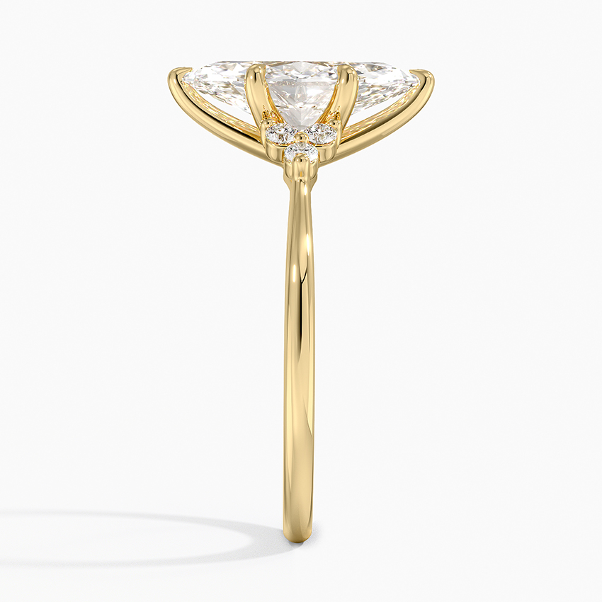 Melody Diamond Ring in 18K Yellow Gold