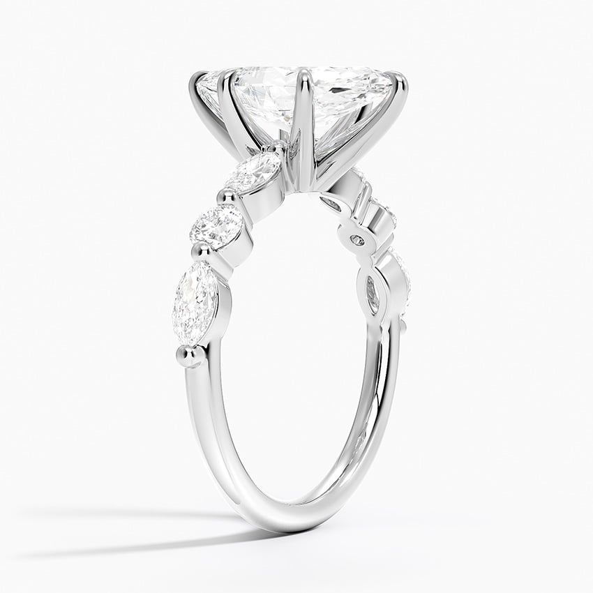 Grand Versailles Diamond Ring