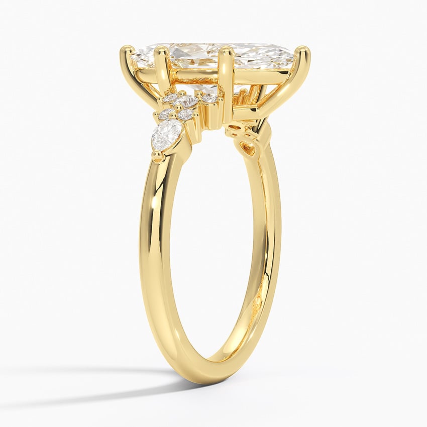Pear and Round Diamond Engagement Ring Setting