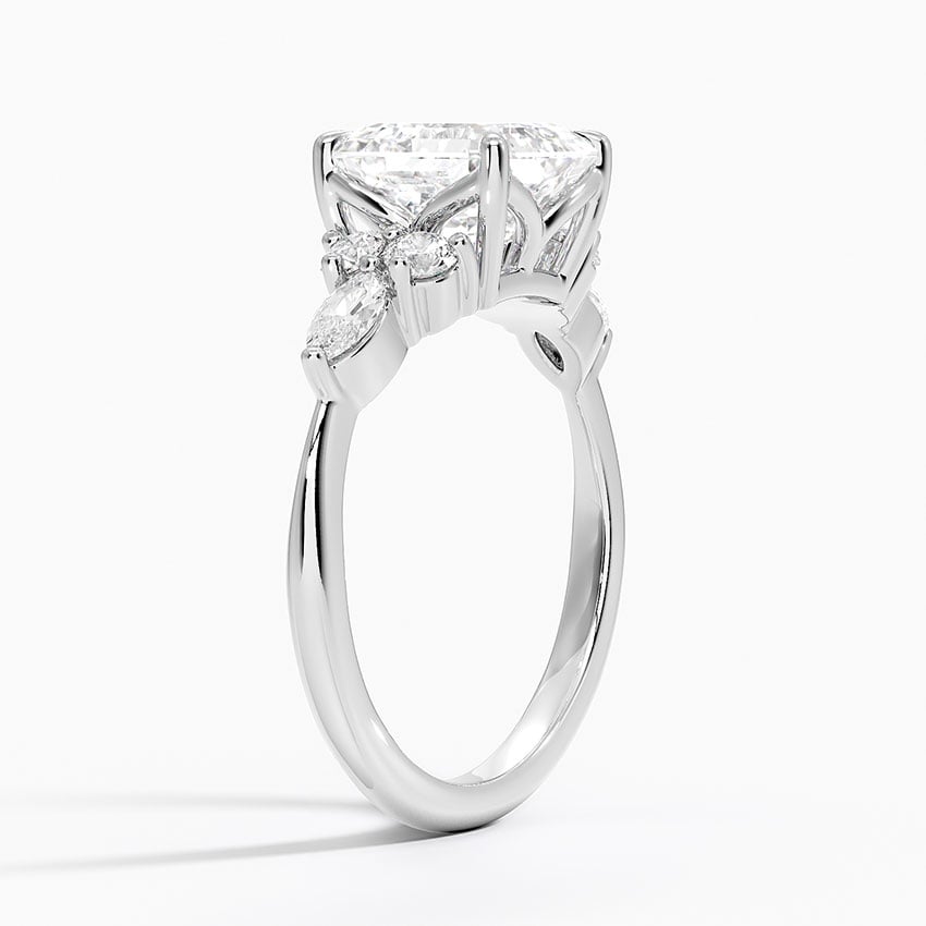18K White Gold Luxe Nadia Diamond Ring