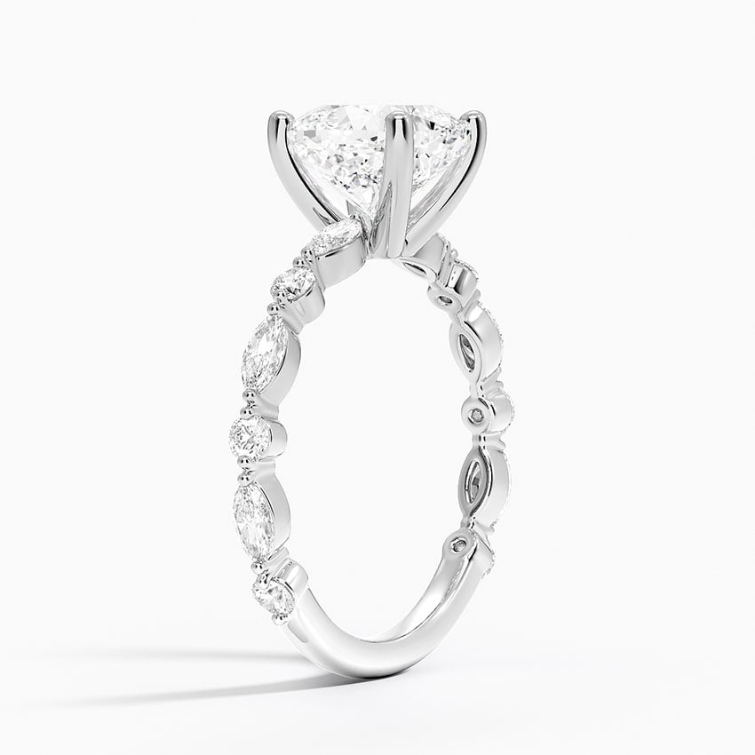 Alternating Marquise and Round Diamond Setting