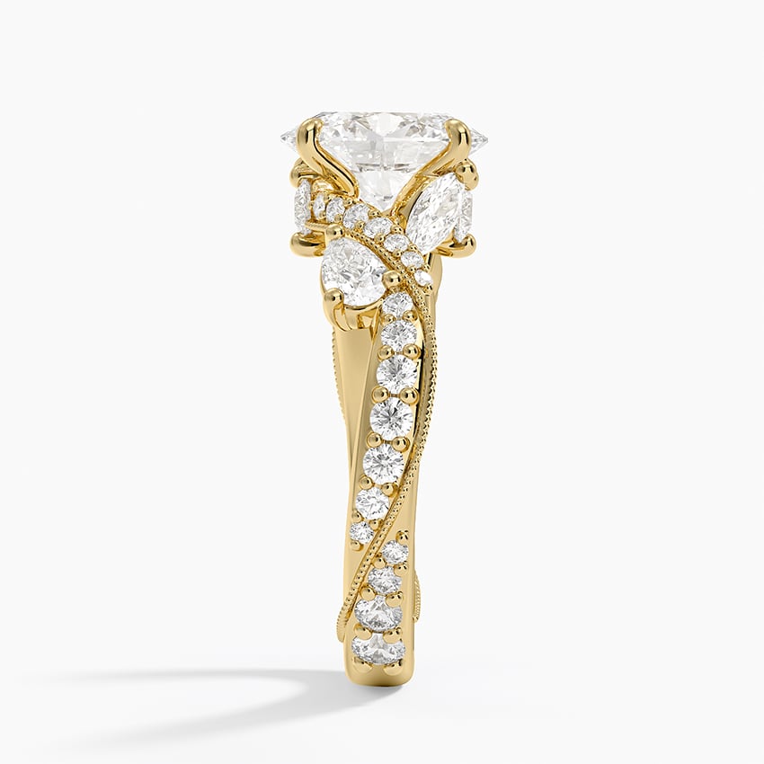 Grand Camellia Diamond Ring in 18K Yellow Gold