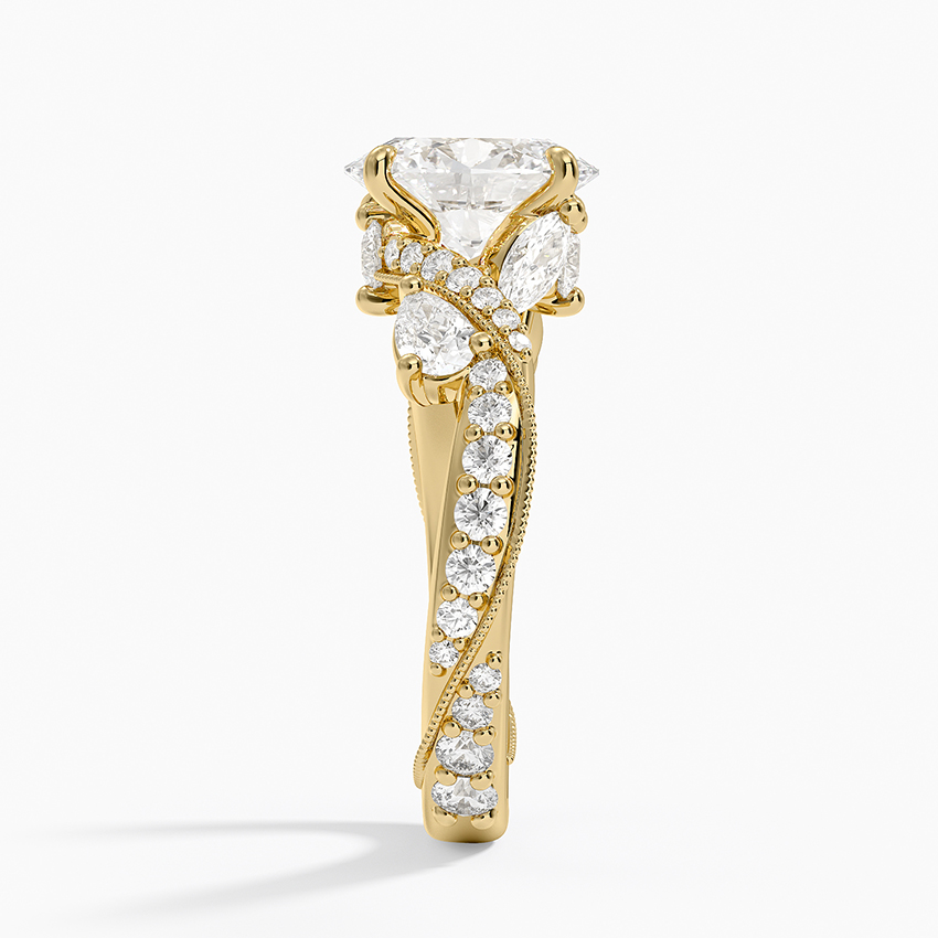 Grand Camellia Diamond Ring in 18K Yellow Gold
