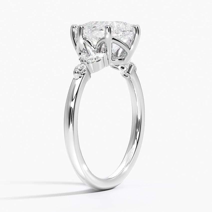 18K White Gold Verbena Diamond Ring