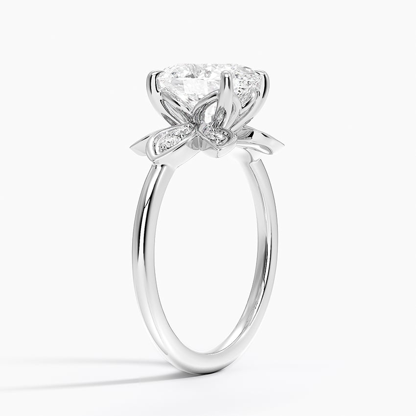 18K White Gold Luxe Fiore Diamond Ring