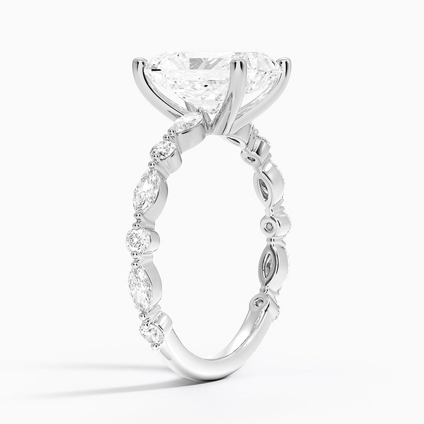 Alternating Marquise and Round Diamond Setting
