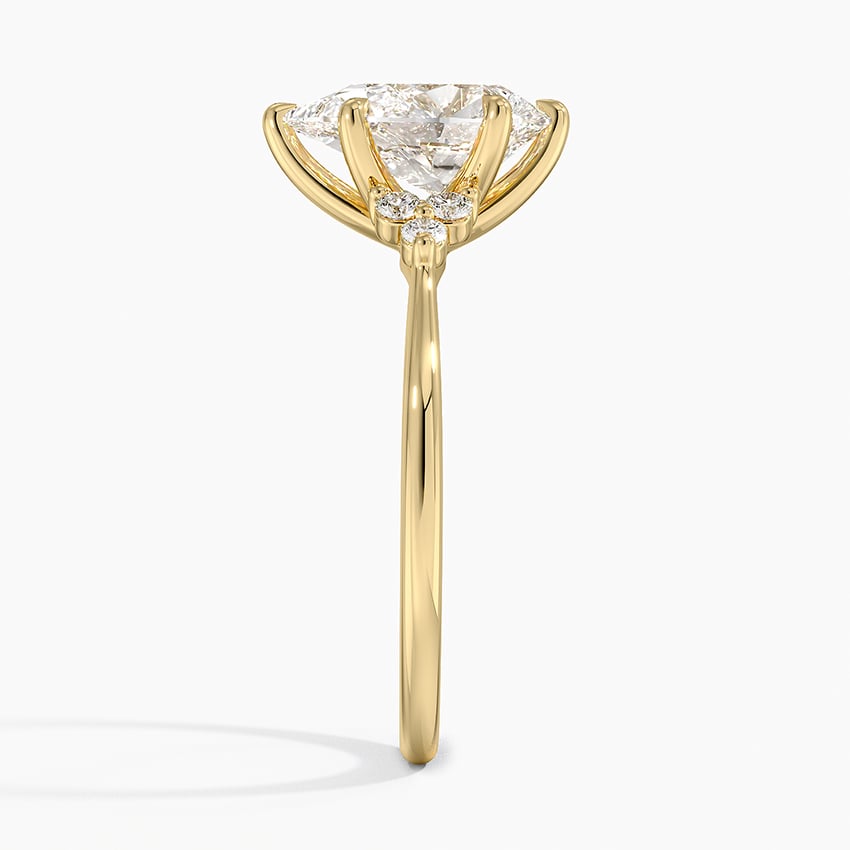 Melody Diamond Ring in 18K Yellow Gold