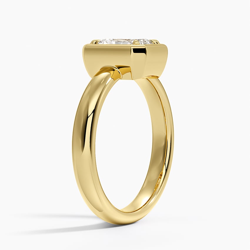 Andrea Bezel Prong Ring