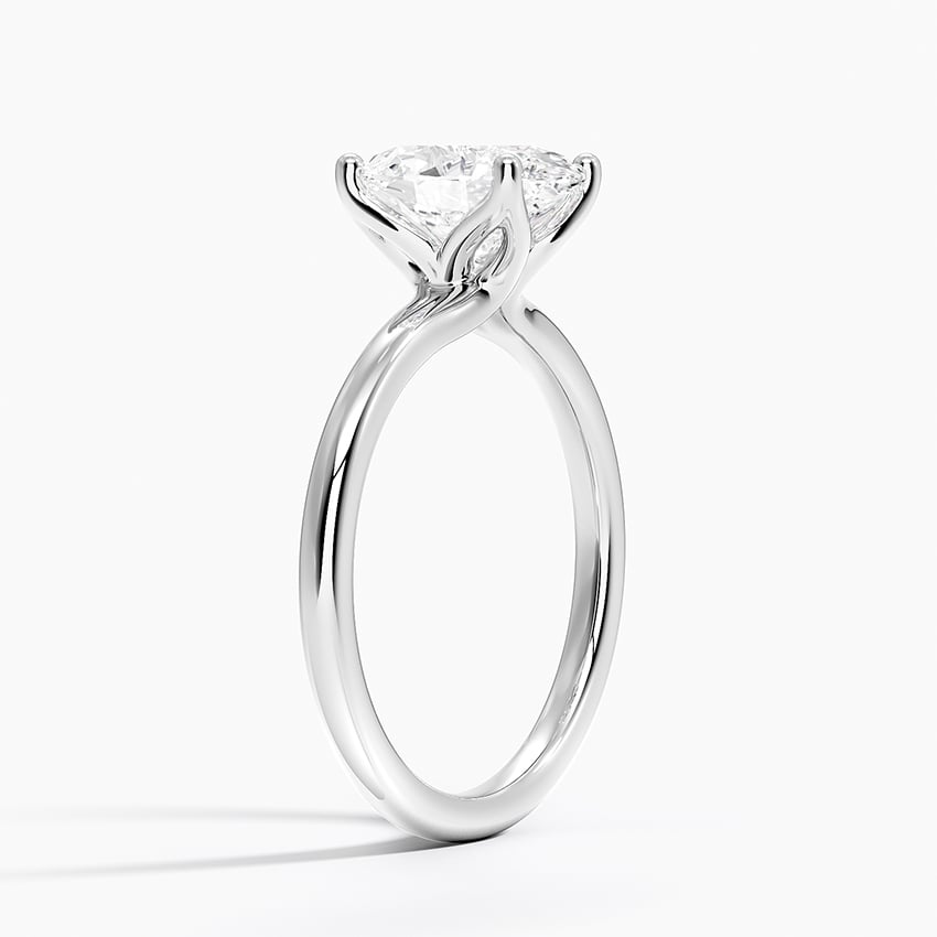 18K White Gold Fleur Solitaire Ring