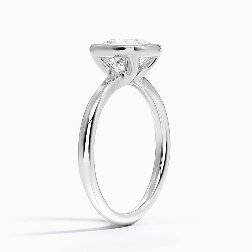 18K White Gold Freesia Bezel Solitaire Ring
