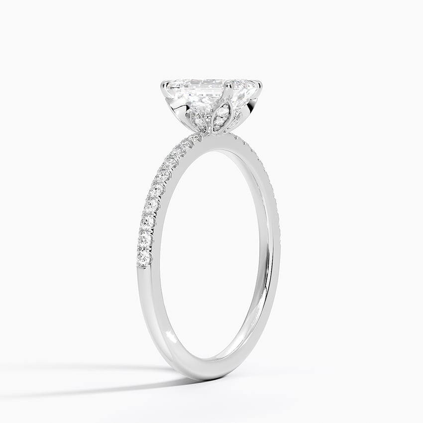 18K White Gold Luxe Petal Diamond Ring