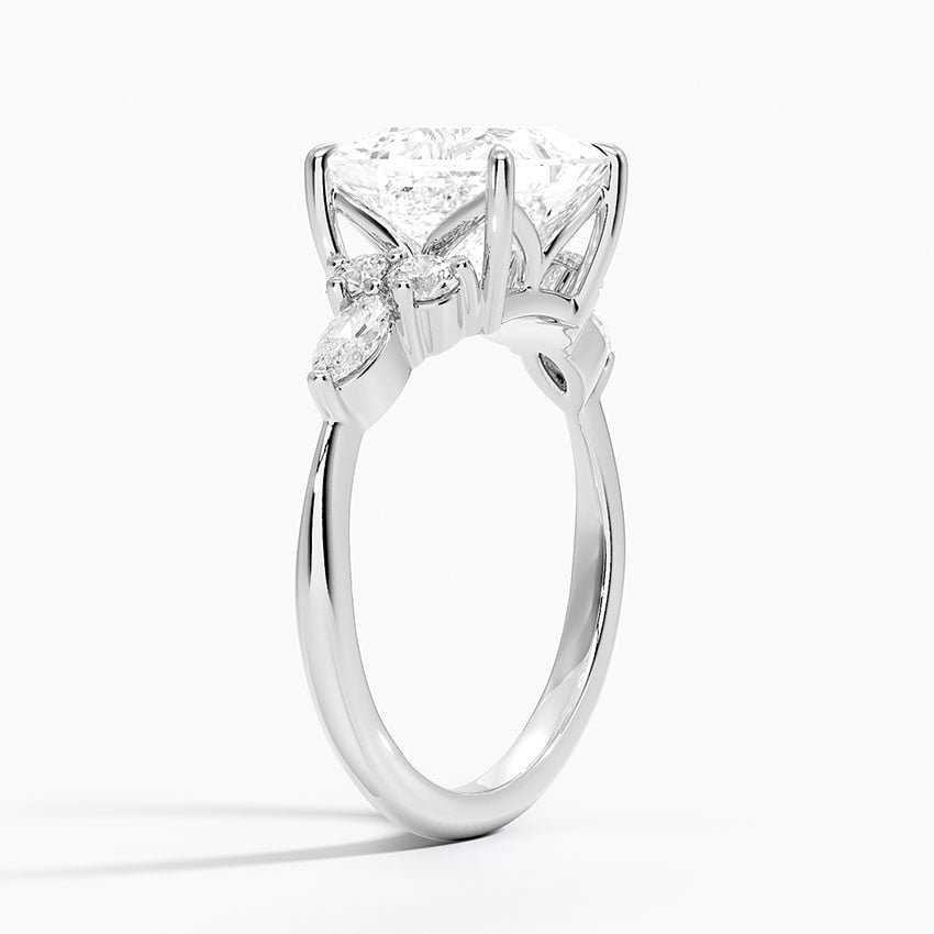 18K White Gold Luxe Nadia Diamond Ring