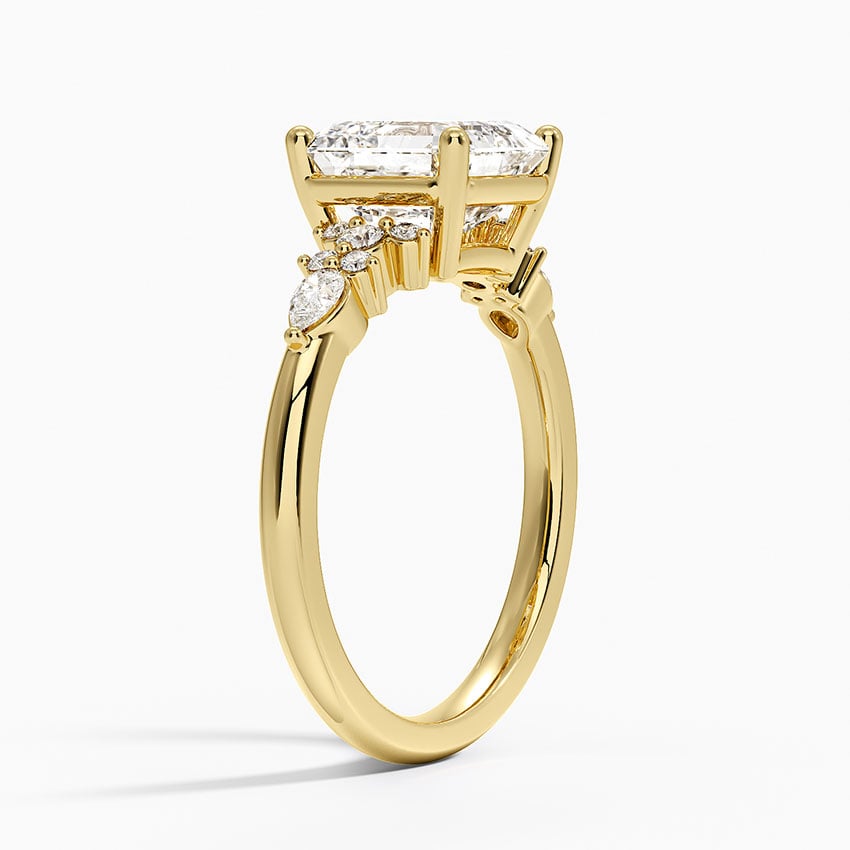 Pear and Round Diamond Engagement Ring Setting