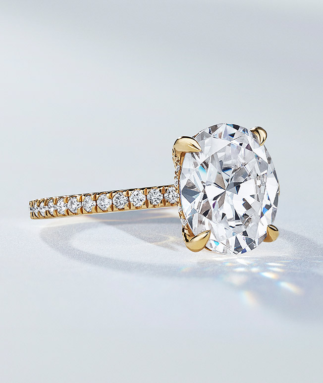 Yellow gold preset diamond engagement ring