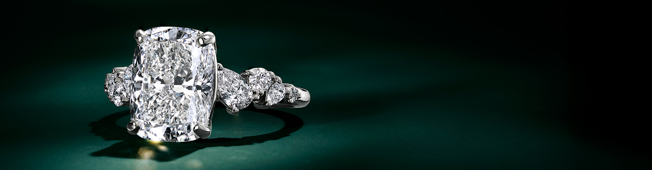 Diamond engagement ring from our Olivetta Collection