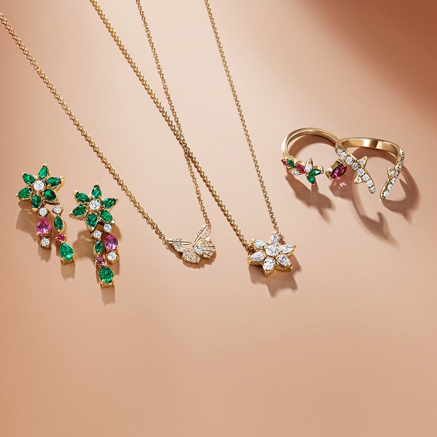 Logan necklace deals