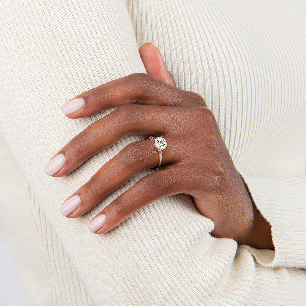 Margot Bezel Ring in Platinum