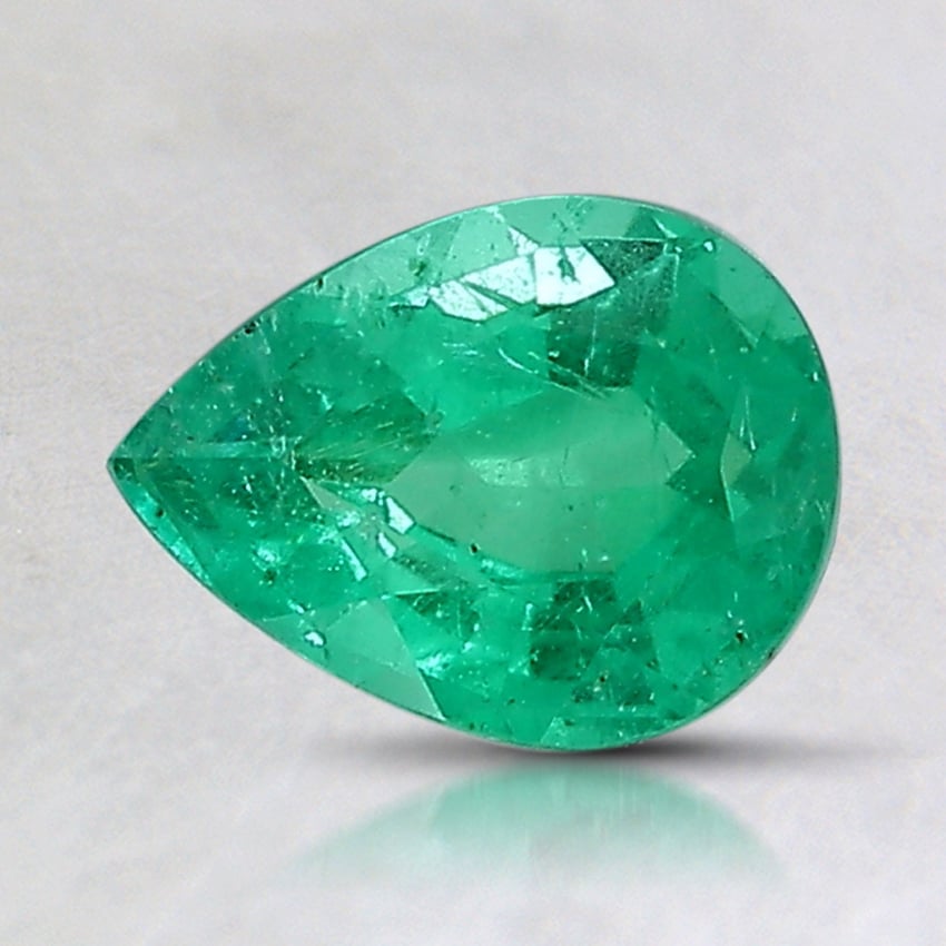 7.9x6mm Pear Emerald