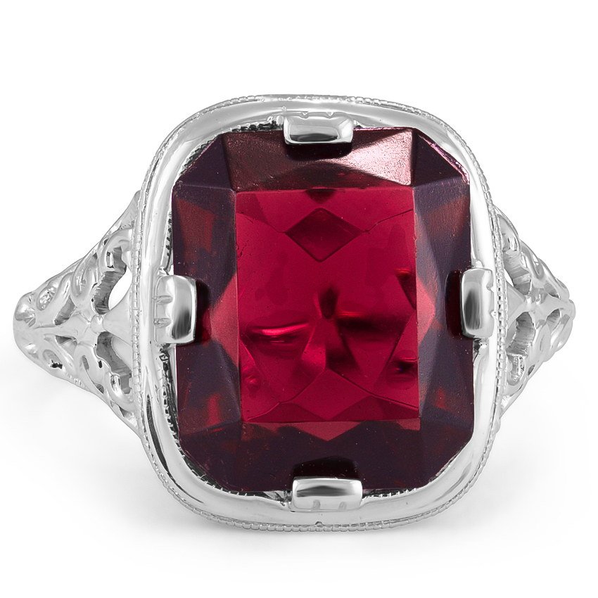 Edwardian Garnet Vintage Ring