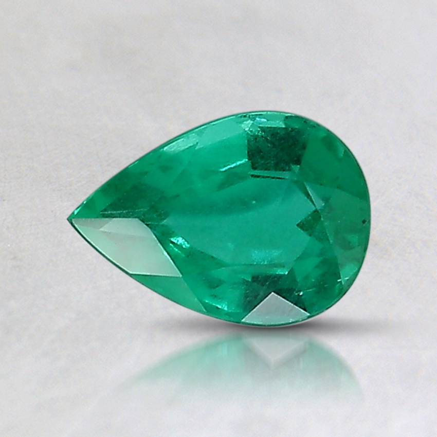 7.1x5mm Pear Emerald