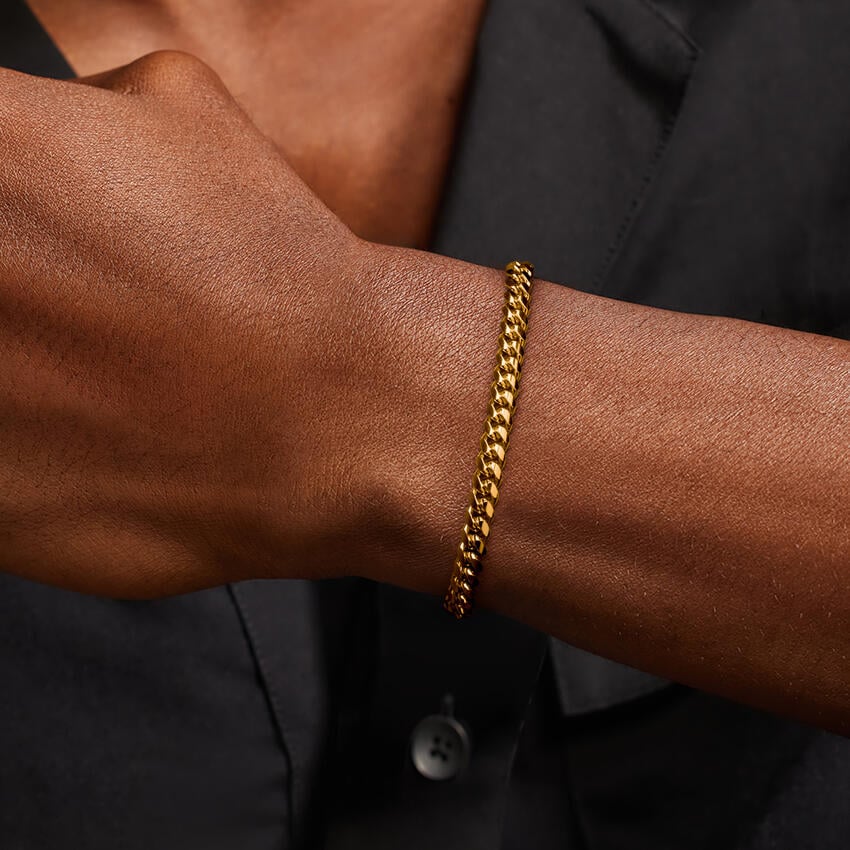 Dani 6.5 in. Lightweight Cuban Link Bracelet in 14K Yellow Gold
