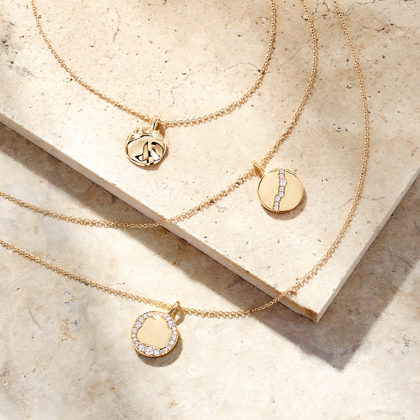 18K Yellow Gold Fairmined Tierra Diamond Pendant